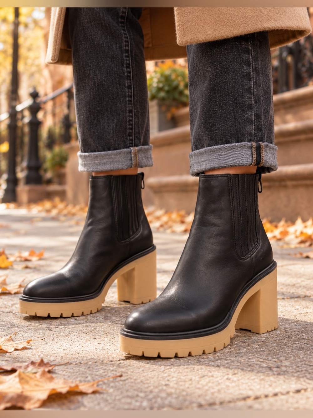 Dolce Vita womens Caster H20 Chelsea Boot, Black Leather H20, 8.5 US - Picture 1 of 6